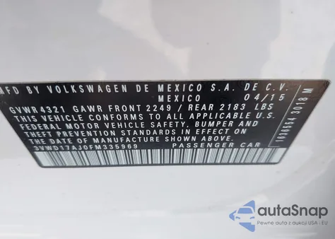 2015 Volkswagen Jetta 1.8T Se z USA, uszkodzony, nr VIN 3VWD17AJ0FM335969